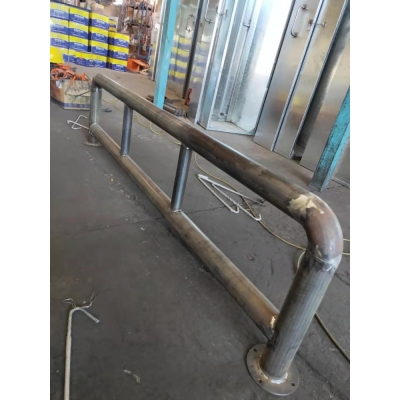 昆明公路護(hù)欄焊接加工廠